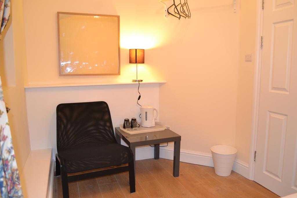 High Street Service Apartment room 2